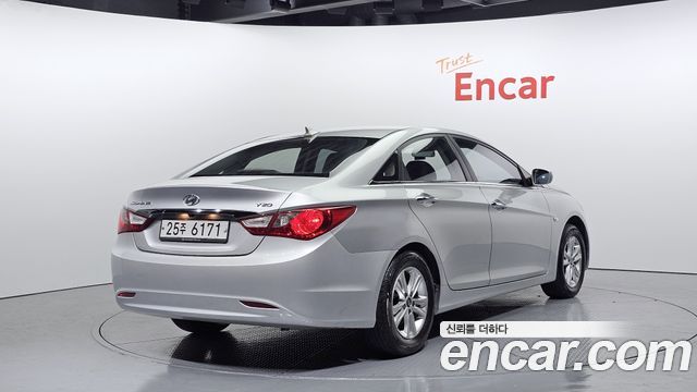 Hyundai Sonata 2010 thumb 3
