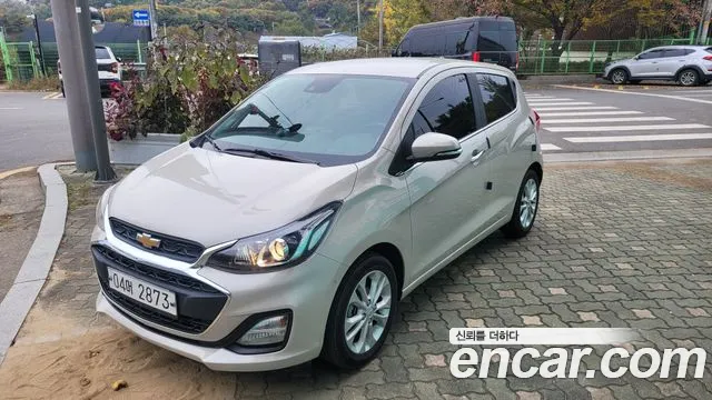 Chevrolet Spark 2018 thumb 3