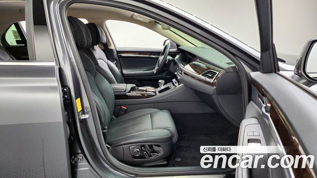 Genesis G90 2020 thumb 11