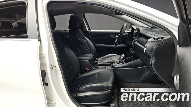 Kia K3 2018 thumb 11
