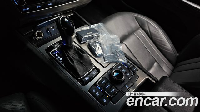 Hyundai Genesis 2015 thumb 9