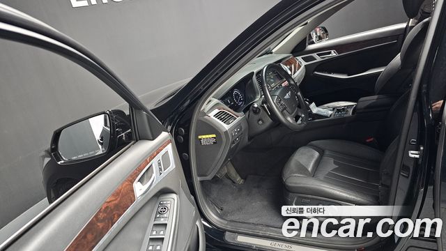 Hyundai Genesis 2015 thumb 10