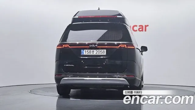 Kia Carnival 2021 thumb 5