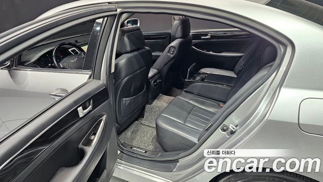 Hyundai Genesis 2012 thumb 11