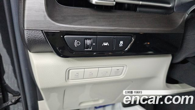 Kia Carnival 2020 thumb 11