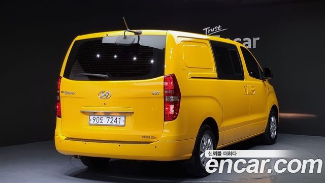 Hyundai Starex 2019 thumb 3