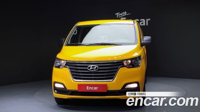 Hyundai Starex 2019 thumb 4