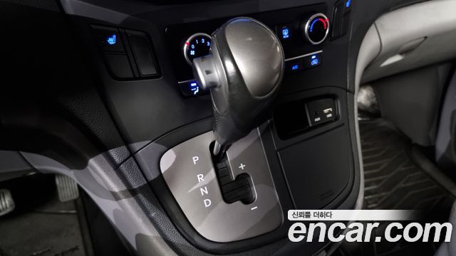 Hyundai Starex 2019 thumb 10