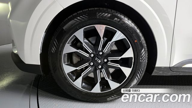 Kia Carnival 2020 thumb 6