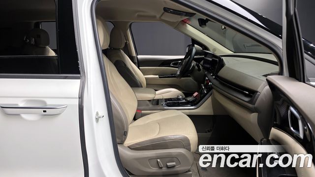 Kia Carnival 2020 thumb 11
