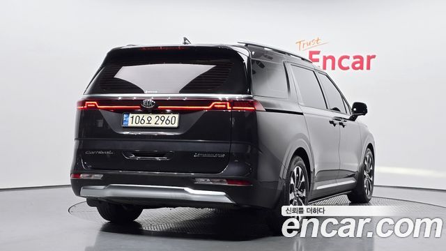 Kia Carnival 2021 thumb 3