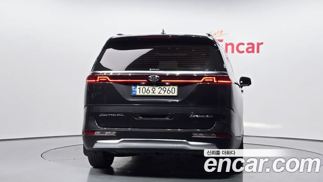 Kia Carnival 2021 thumb 5