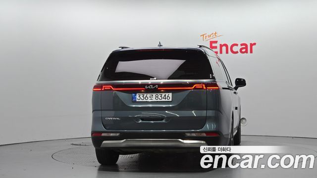 Kia Carnival 2023 thumb 5
