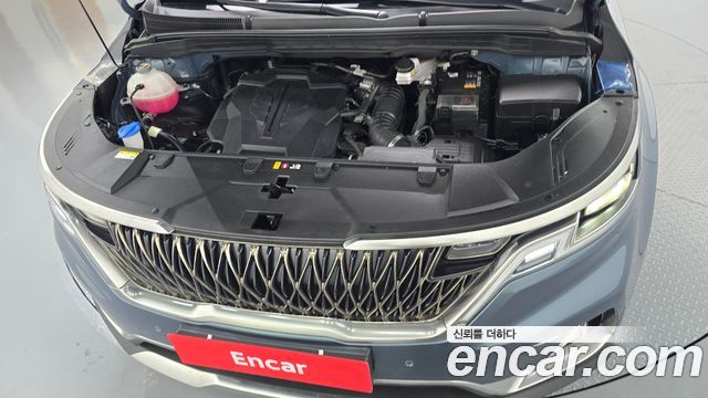 Kia Carnival 2023 thumb 6
