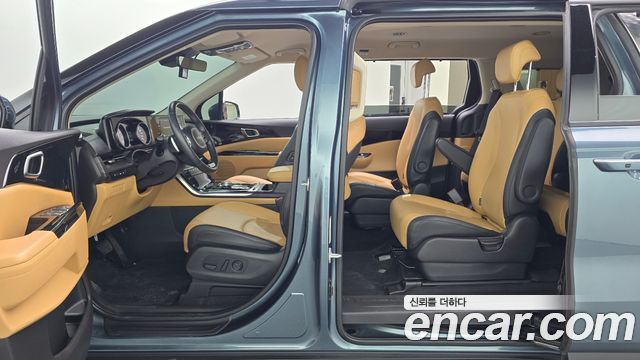 Kia Carnival 2023 thumb 10