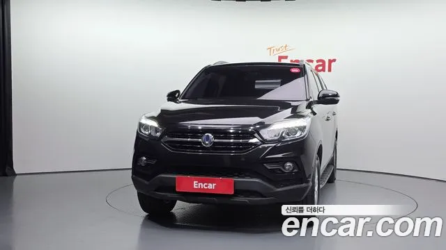 SsangYong Rexton 2019 thumb 4