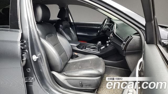 Hyundai Grandeur 2016 thumb 12
