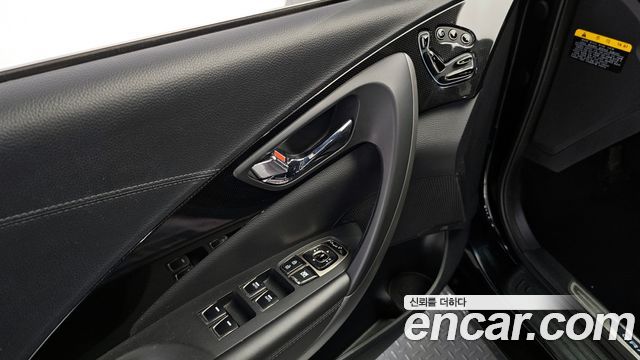 Hyundai Grandeur 2012 thumb 11
