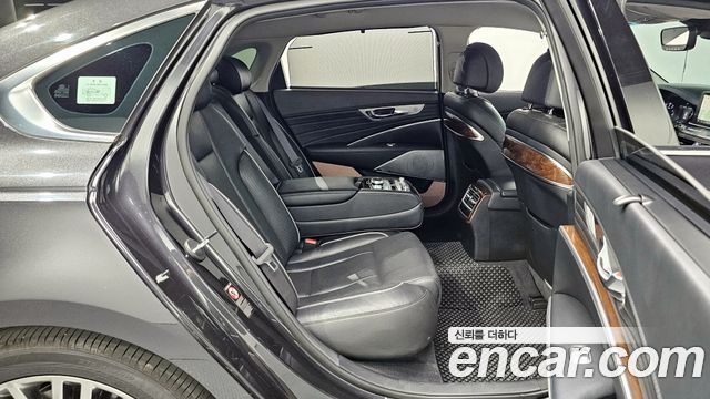 Kia K9 2018 thumb 10