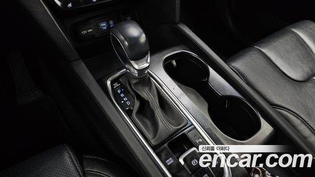 Hyundai Santa Fe 2019 thumb 9