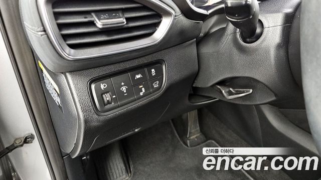 Hyundai Santa Fe 2019 thumb 11