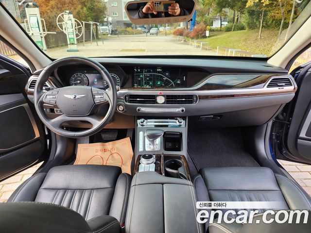 Genesis G90 2019 thumb 9