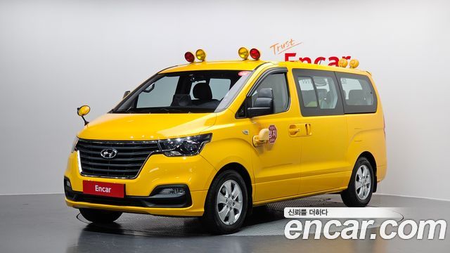 Hyundai Starex 2018 thumb 2