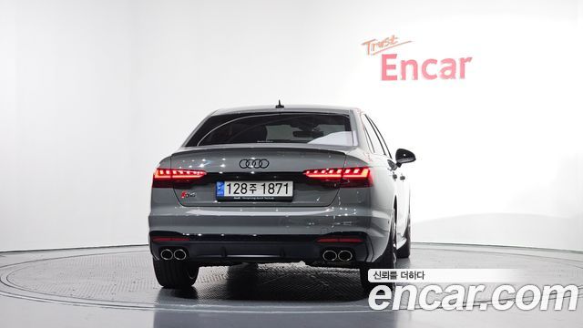 Audi S4 2021 thumb 5