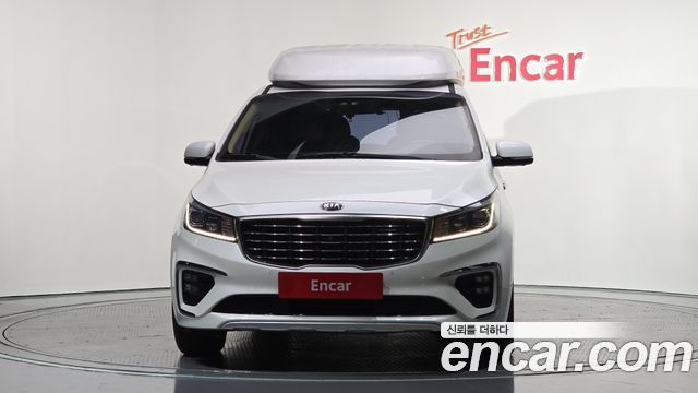 Kia Carnival 2019 thumb 4