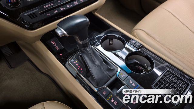 Kia Carnival 2019 thumb 9
