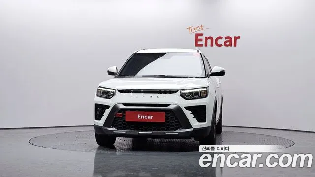 SsangYong Tivoli 2023 thumb 3