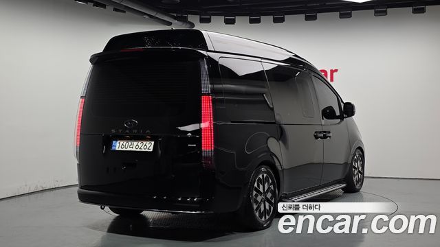 Hyundai Staria 2022 thumb 3