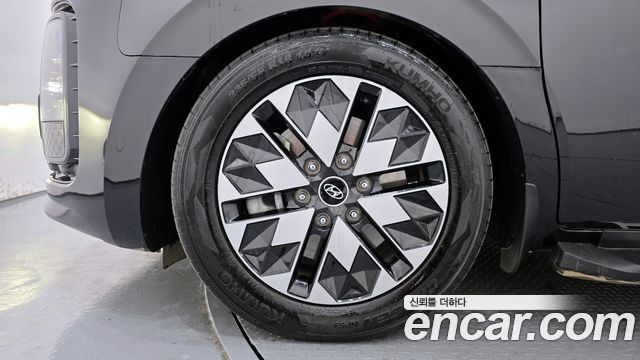 Hyundai Staria 2022 thumb 6