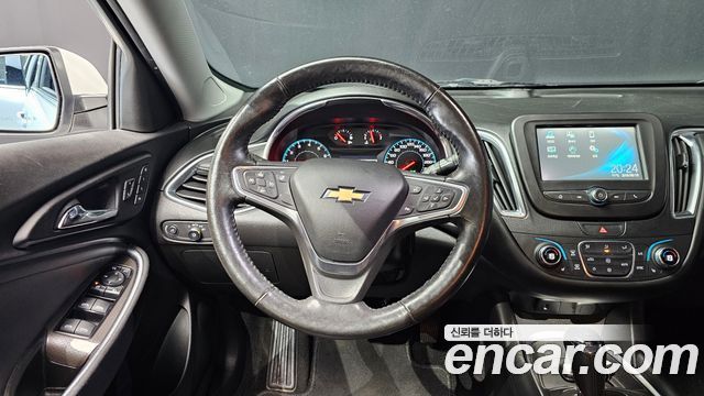 Chevrolet Malibu 2018 thumb 12