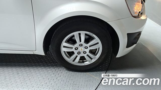 Chevrolet Aveo 2016 thumb 6