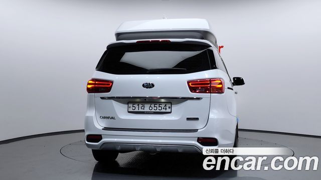 Kia Carnival 2019 thumb 5