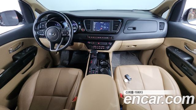 Kia Carnival 2019 thumb 8