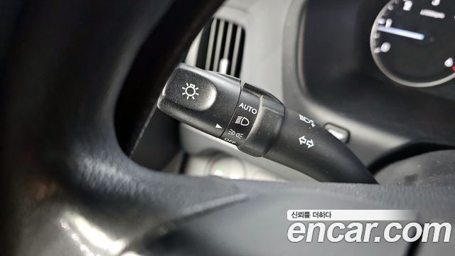 Hyundai Starex 2019 thumb 12