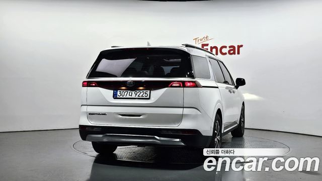 Kia Carnival 2020 thumb 5
