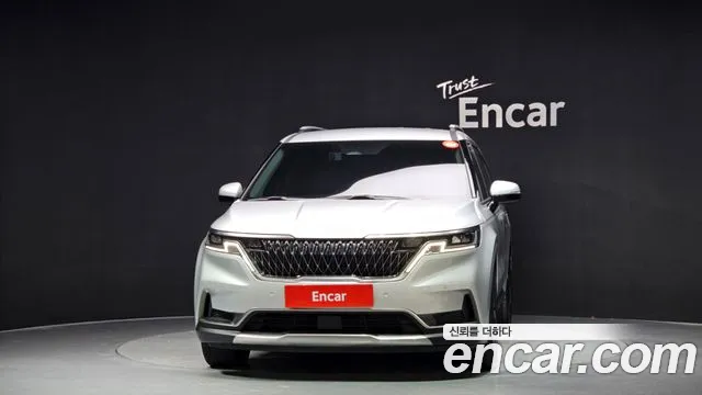 Kia Carnival 2022 thumb 4