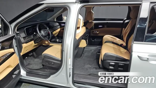 Kia Carnival 2022 thumb 11