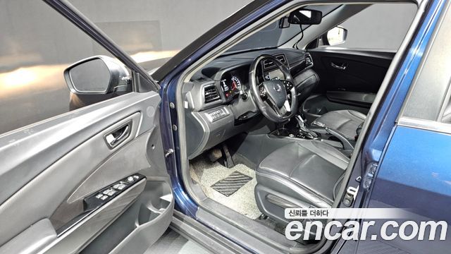 SsangYong Tivoli 2019 thumb 10