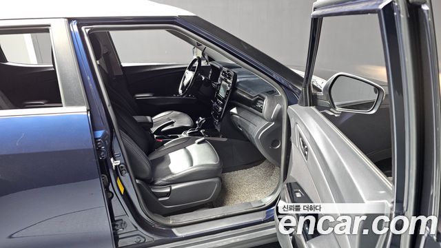SsangYong Tivoli 2019 thumb 11