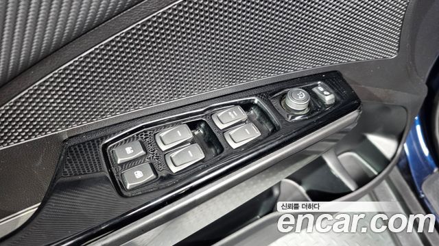 SsangYong Tivoli 2019 thumb 12
