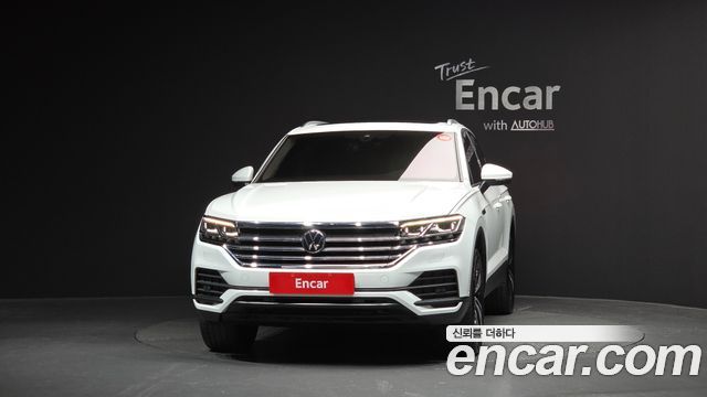 Volkswagen Touareg 2022 thumb 3