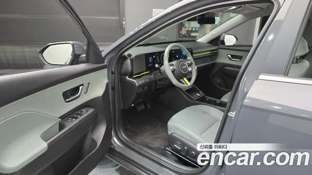Hyundai Kona 2025 thumb 2
