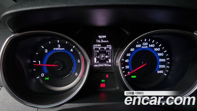 Hyundai Avante 2014 thumb 9