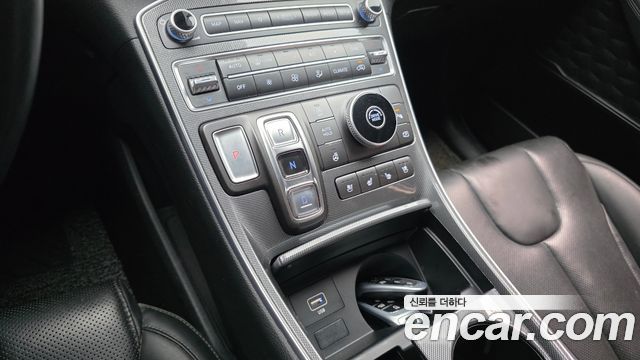 Hyundai Santa Fe 2021 thumb 10