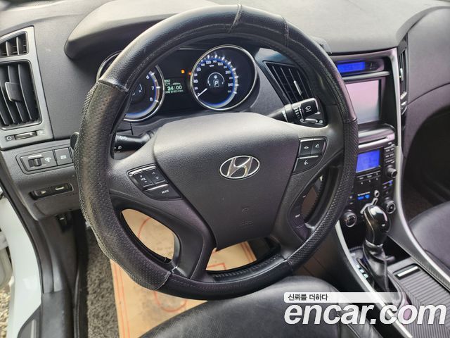 Hyundai Sonata 2011 thumb 9