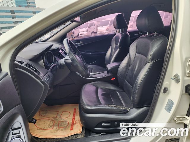 Hyundai Sonata 2011 thumb 10